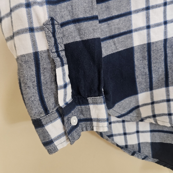 Blue and White Plaid Button-Up Shirt - Picture 3 of 7